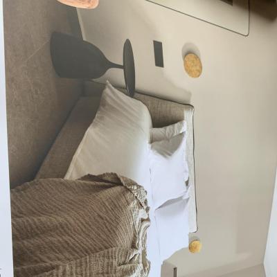 GIẤY DÁN TƯỜNG